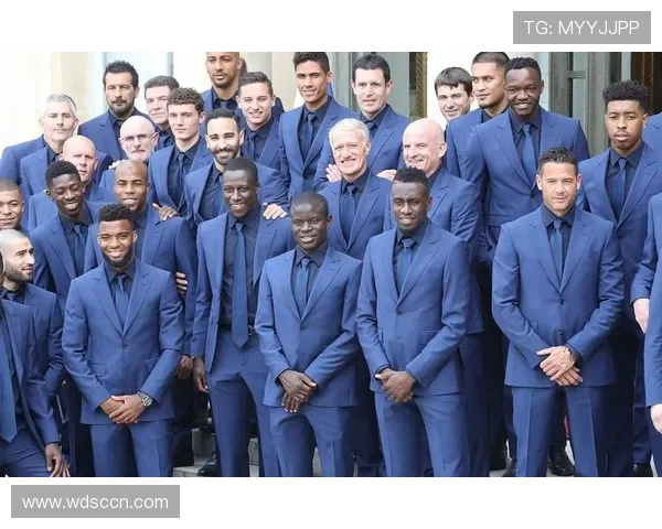 现役足球巨星：光芒四射的世界顶级球员们