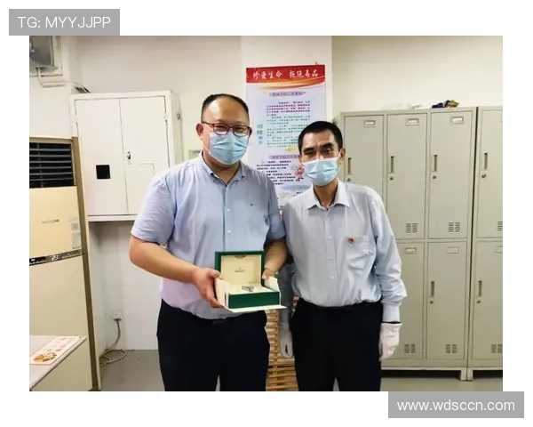 足球球星卡与邮票收藏价格全面解析及市场走势分析